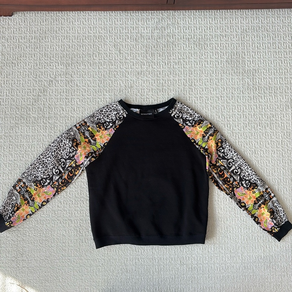 Black MinkPink Sweatshirt w/Silky Sleeves